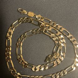 18k Gold Figaro Chain
