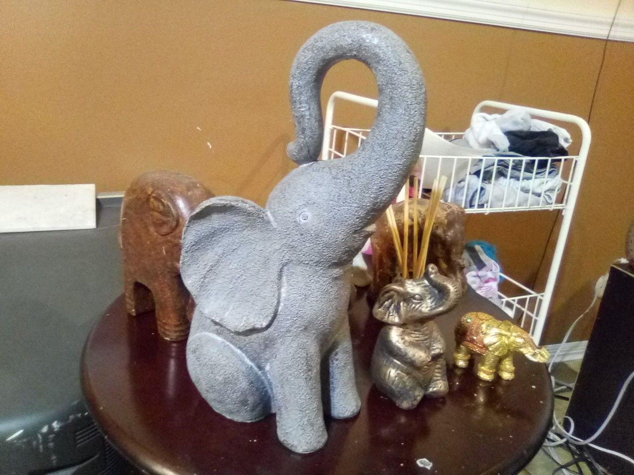 Veriety of elephants