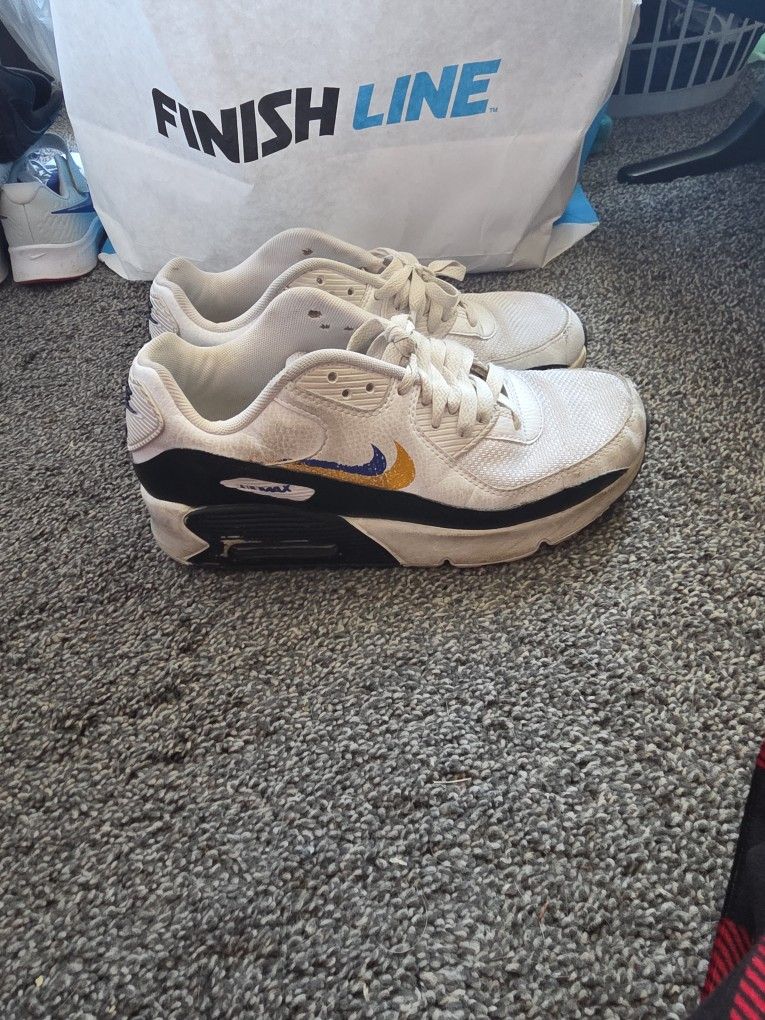 Nike Air Max Size 6y