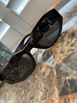 Sunglasses (BLACK)