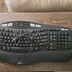 Logitech Wireless Keyboad