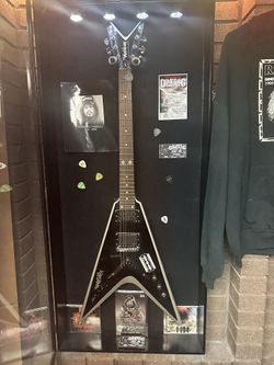 DIMEBAG DARRELL SIGNED SIG GUITAR
