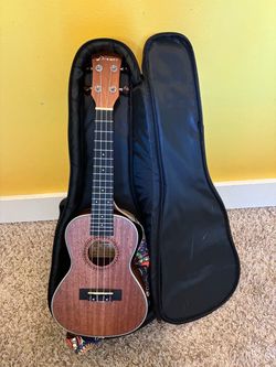 Donner DUC-200 ukelele -like new!