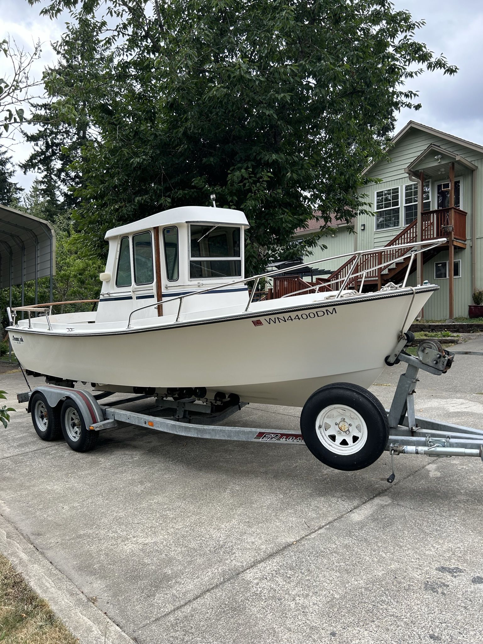 1987 Shamrock 20 Pilothouse