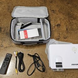 Indoor / Outdoor Movie Projector 