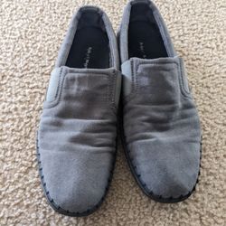 Robert Wayne Mens Grey suede slip on loafers 