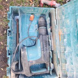 Makita Rotary Hammer Drill w/ Case