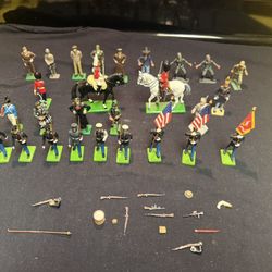 Vintage Toy Soldier Lot With Britain’s Metal Blue Box Calvary And Marinez, Etc.