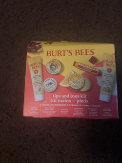 Burt’s Bees Tips & Toes Kit – 6-Piece Travel Size Self-Care Gift Set