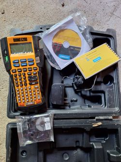 Rhino 5200 Label Maker