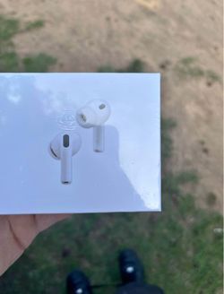 AirPods Pro 3s (ANC) - TAKING OFFERS