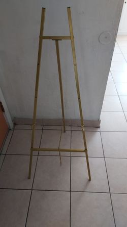 Sturdy Golden Stand