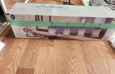 Vanity light fixture