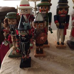 Nutcrackers 