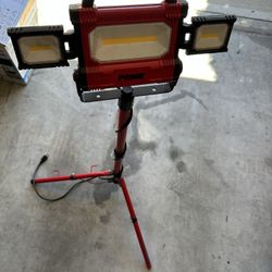 LED Tripod Worklight