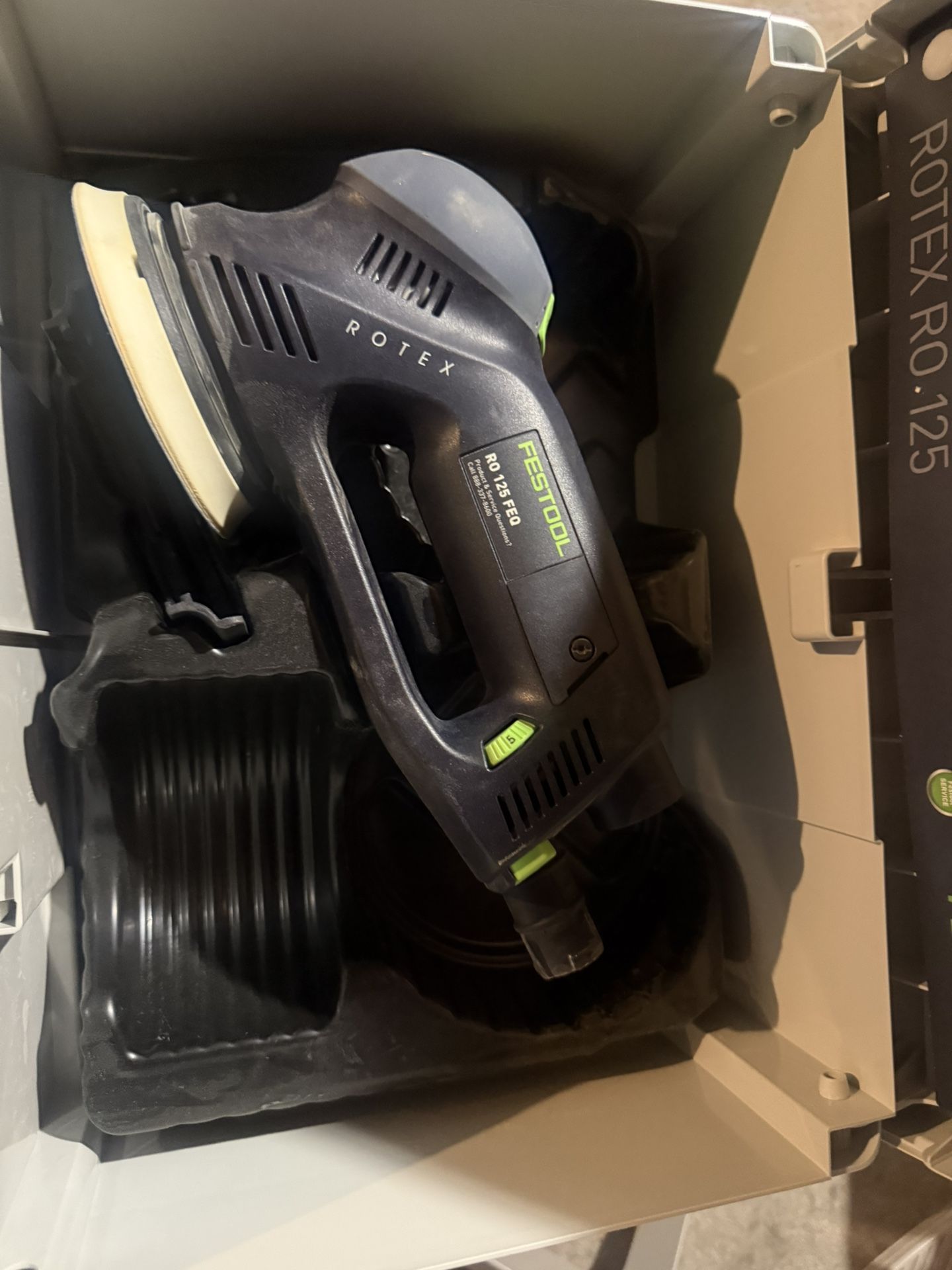 Festool, medium dust extractor, 5-inch orbital sander