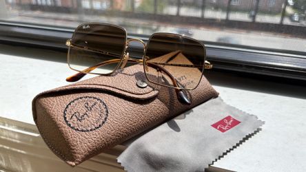 Ray-Ban Square 1971 Classic Sunglasses