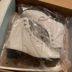 Tricot Lined Figure Skates