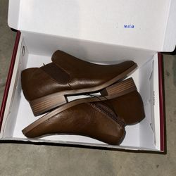 Kensie Woman’s Boots Brand New Size 10
