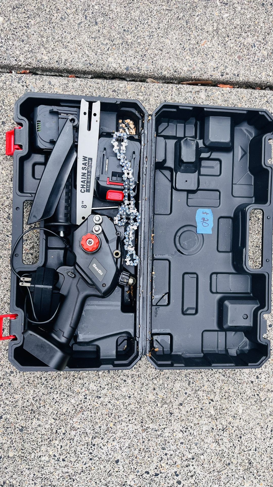 Battery Operated Chainsaw With 2 Batteries -$20