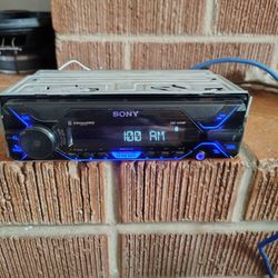 Sony Car Stereo With Bluetooth USB Aux 