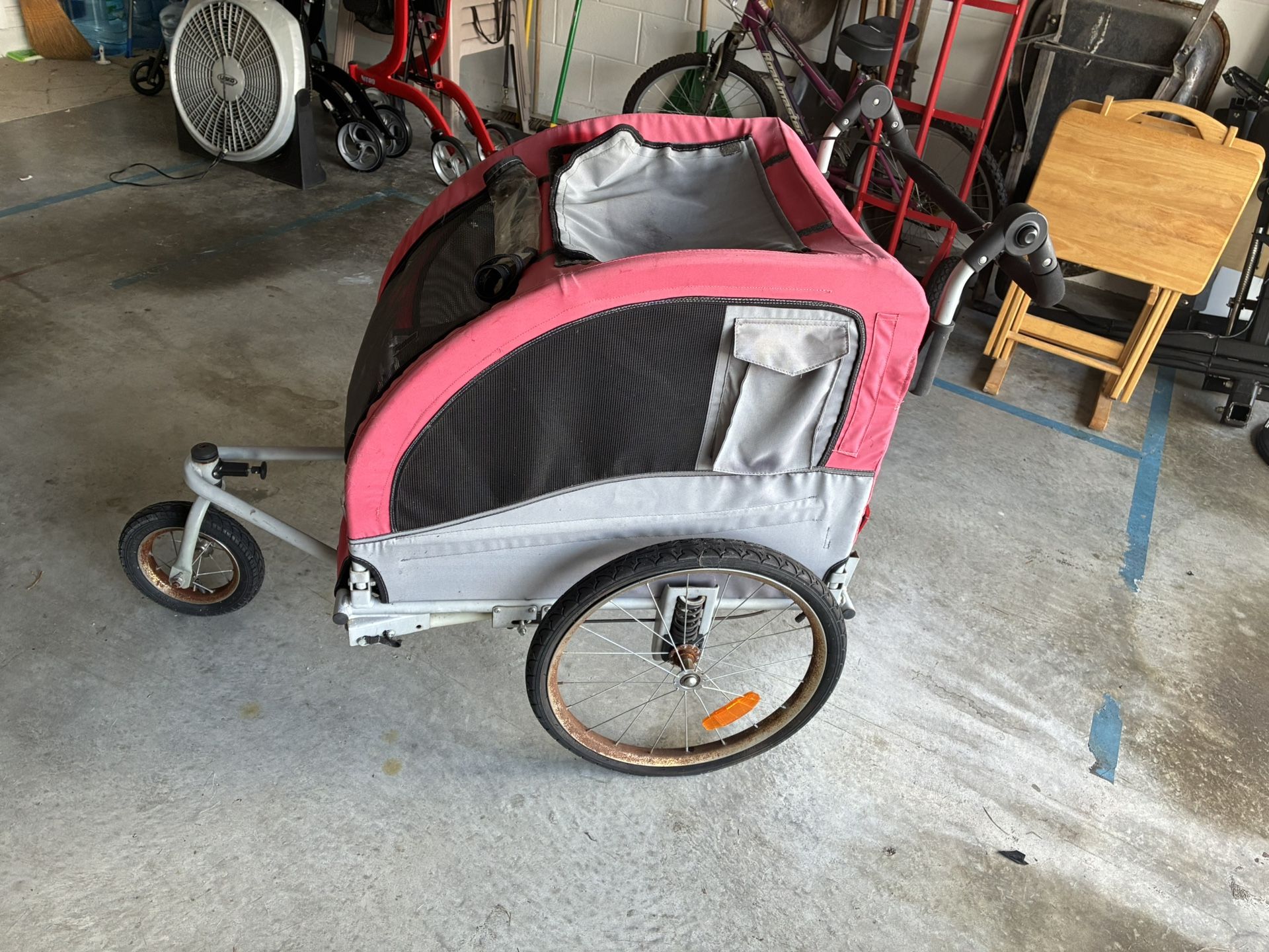 Bicycle trailer for dogs