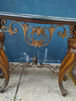 Console Table 