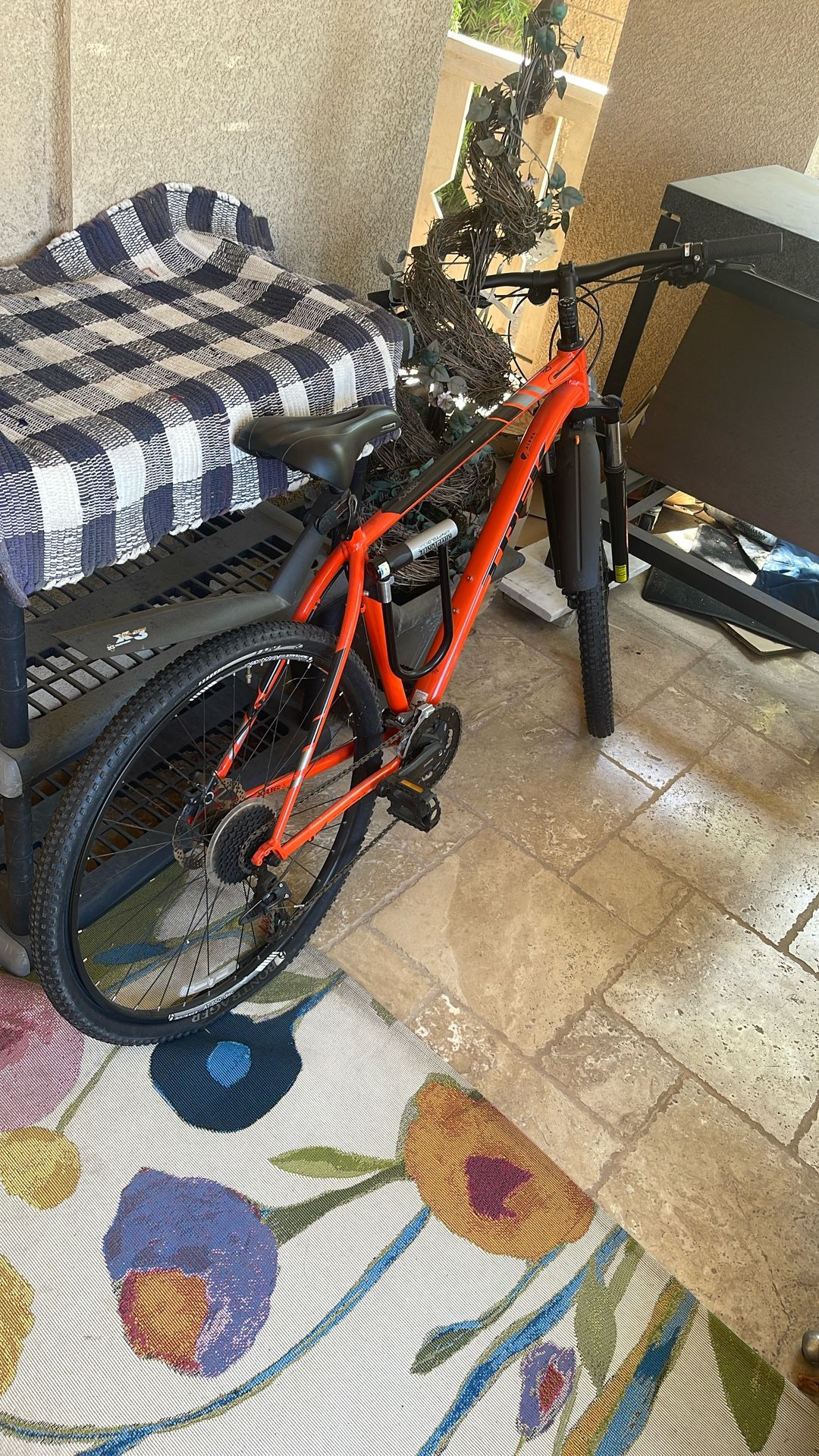 TREK MOUNTAIN BIKE