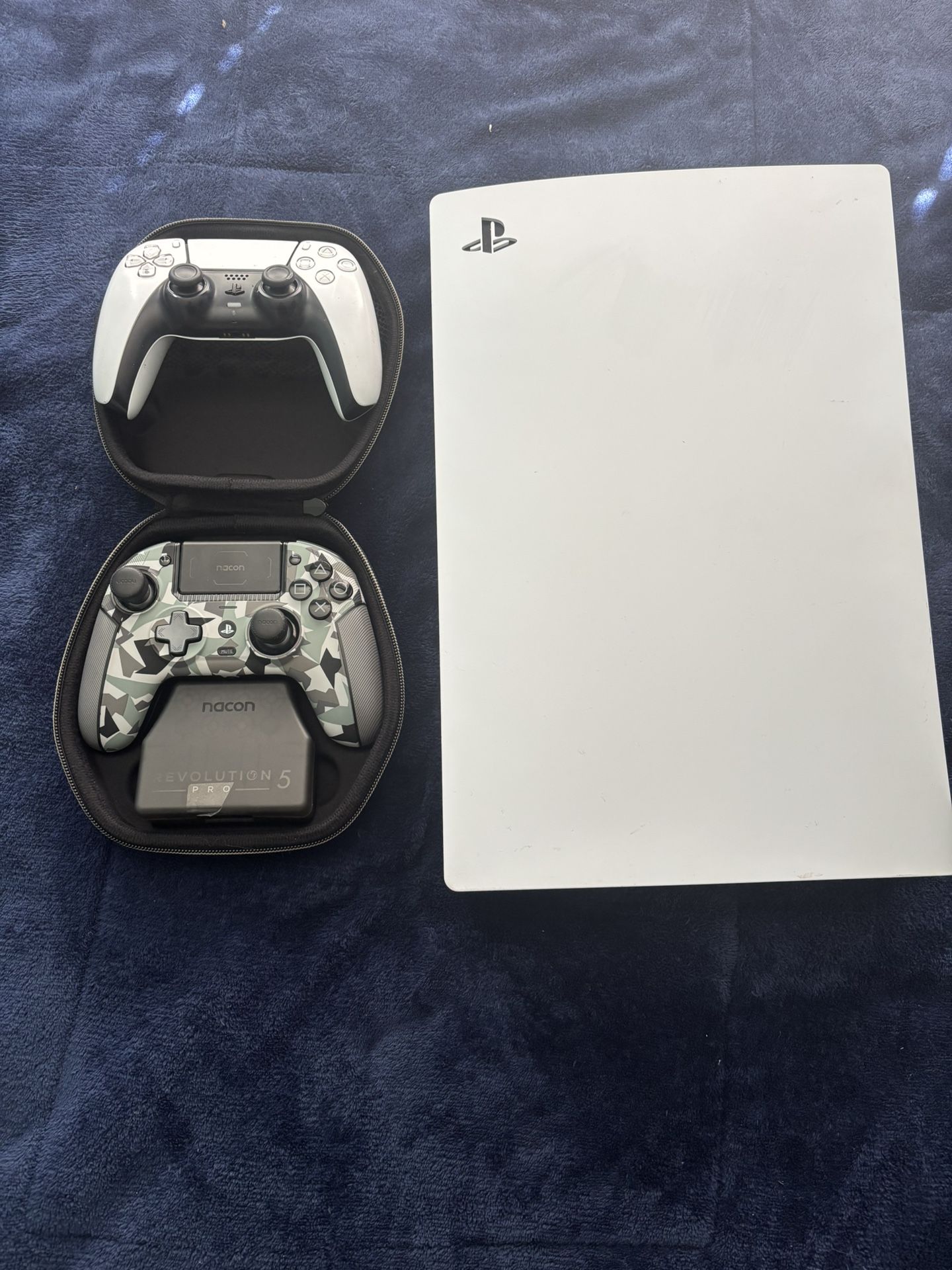 Ps5 Slim Digital With Original Controller and Nacon Pro 5