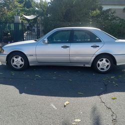 Mercedez Benz