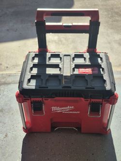 Rolling tool box pack out