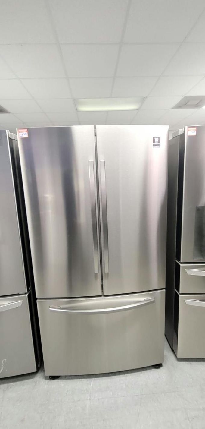 Samsung French Door Fridge – Stainless, Bottom Freezer, Clean