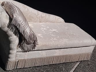 Fainting Couch