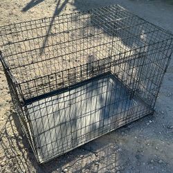 Extra large dog crate 42 inches long by 30 inches high 27 inches