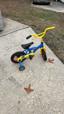  Bike Hot Wheels 10 Inch W Training Wheels  No Rust Needs One Hand Grip 