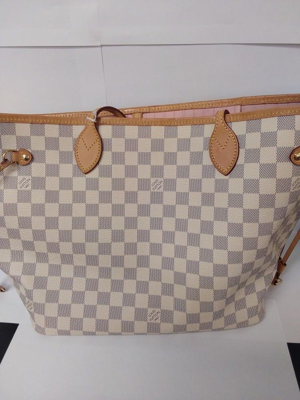 Louis Vuitton "Neverfull" Canvas Style Bag With Clutcb Attached
