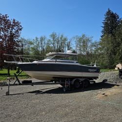 1986 Bayliner 23’8”