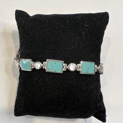 925 Sterling Silver Turquoise ladies bracelet size  7”