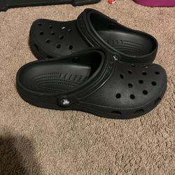 black crocs size 9 