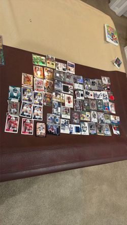 Football Cards Some Rookie, Auto And Patches(read Bio)
