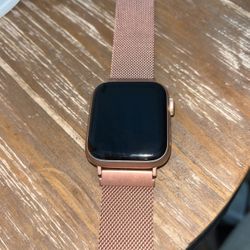Apple Watch Series 4 (like New)