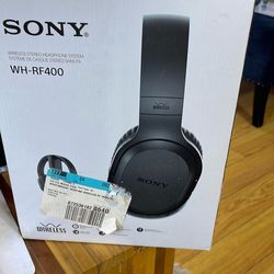 Soni head phone system