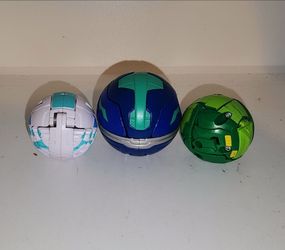 lot of 3 Bakugan Ball figures