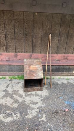 Free Chicken nesting box