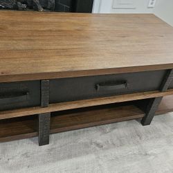 Ashley Stanah Lift Top Coffee Table And End Table Set