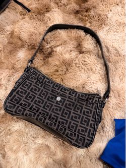 Shoulder purse