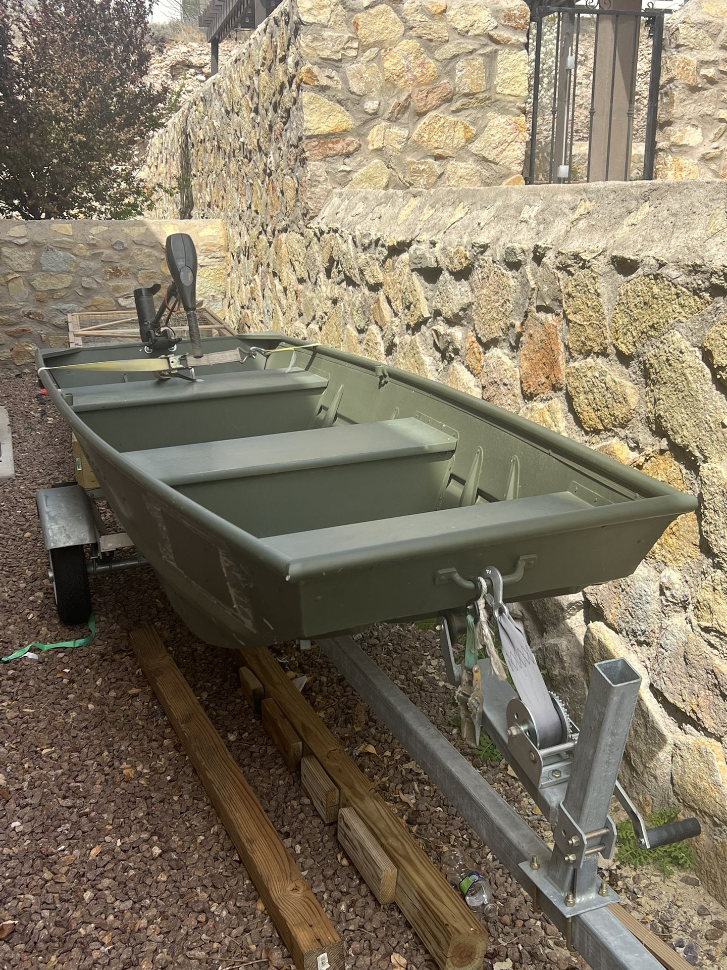 12’ Jon Boat With Trailer And Trolling Motor