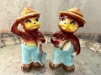 Vintage Smokey The Bear Salt & Pepper Shaker Set