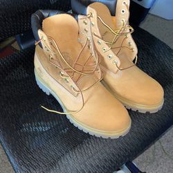 Timberland Boots 9.5