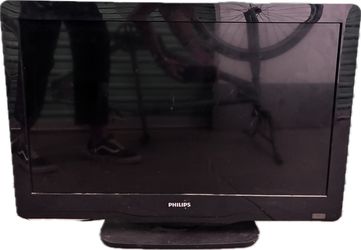 Philips and Vizio TVs 32”